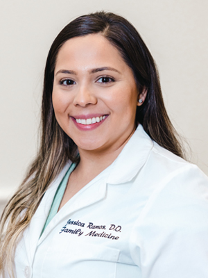 Dr. Jessica Ramos, DO (PGY-1)