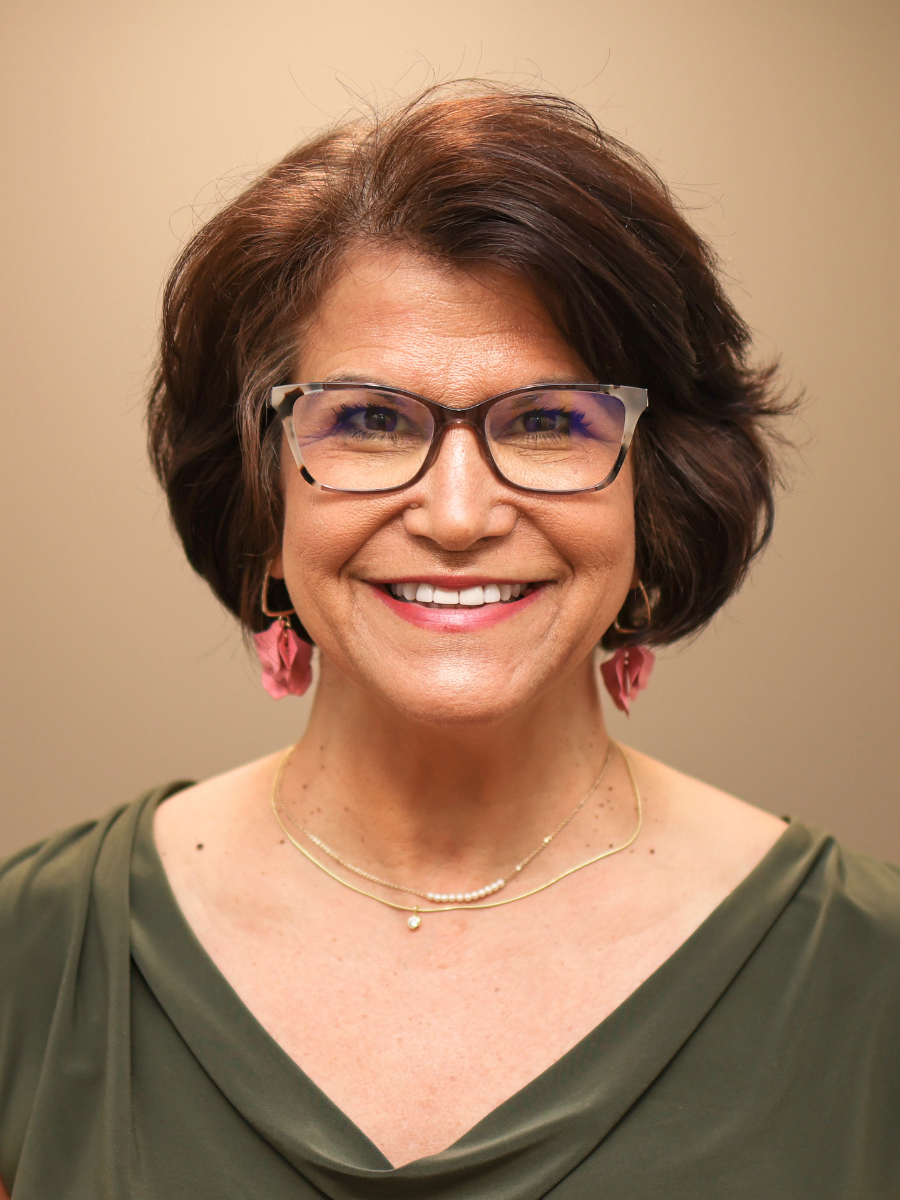 Leslie Cheney, RPh